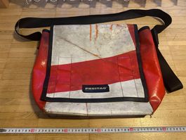 Damen Freitag F13 Top Cat Umhängetasche weiss / rot