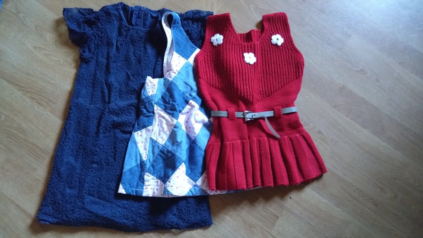 Ensembles coordonnés: Mädchen Kleiderpaket gr 92 – D'occasion à Triengen par Ronner84 4