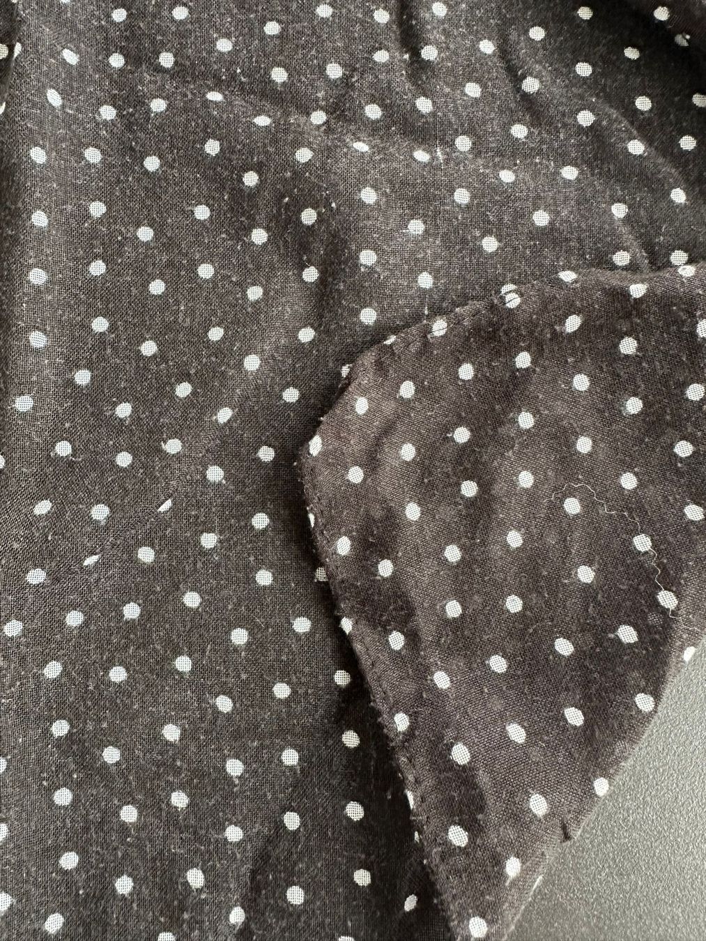 Foulard & Sciarpe: Schwarzer Schal mit Pünktchenmuster, Manguun – Usato da Olten venduto da MattRed 3