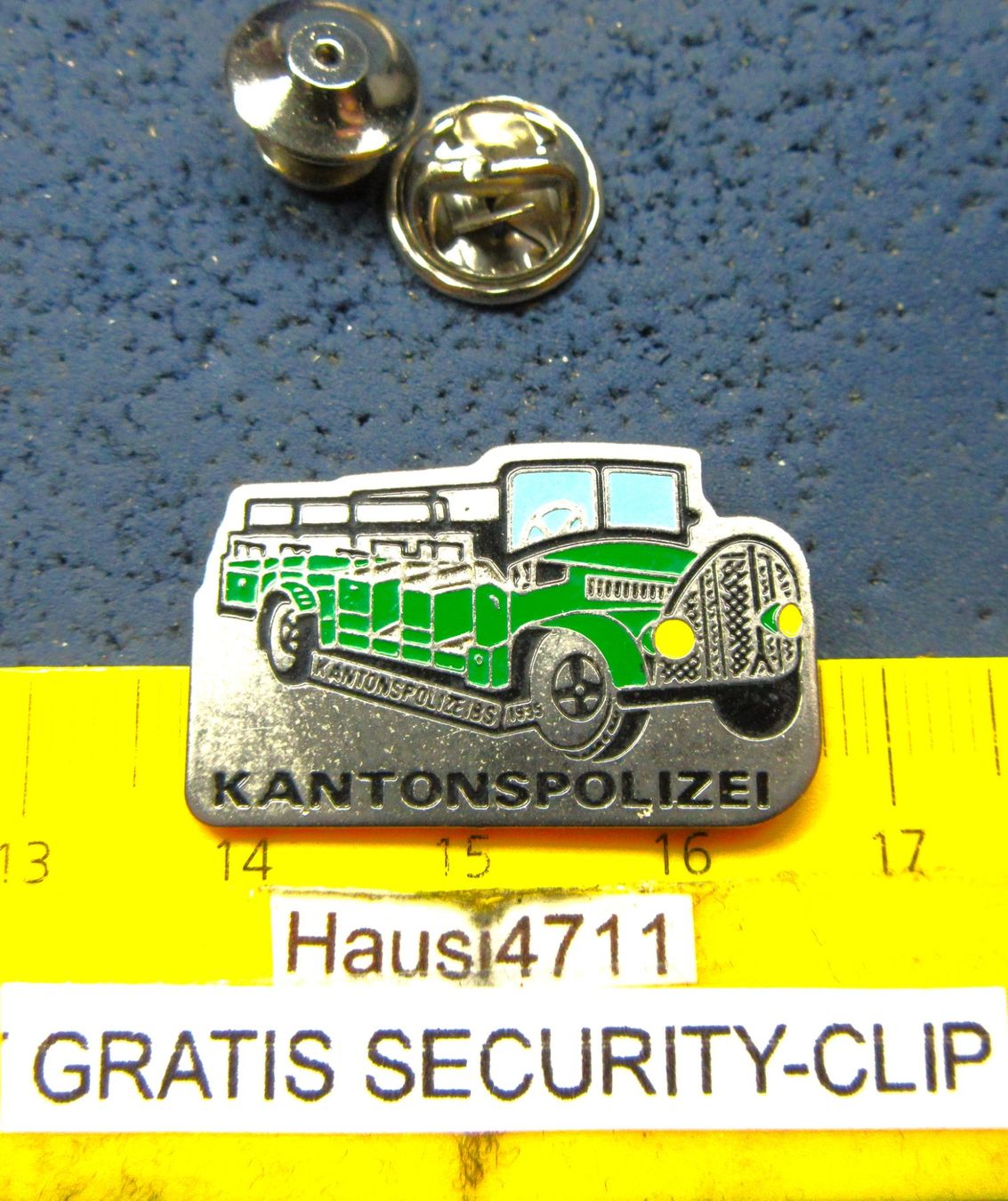 Saurer Placchette & Badge: SAURER 1935 ÜBERFALLWAGEN KANTONSPOLIZEI BASEL AUTO PIN – Usato da Ettingen venduto da Hausi4711