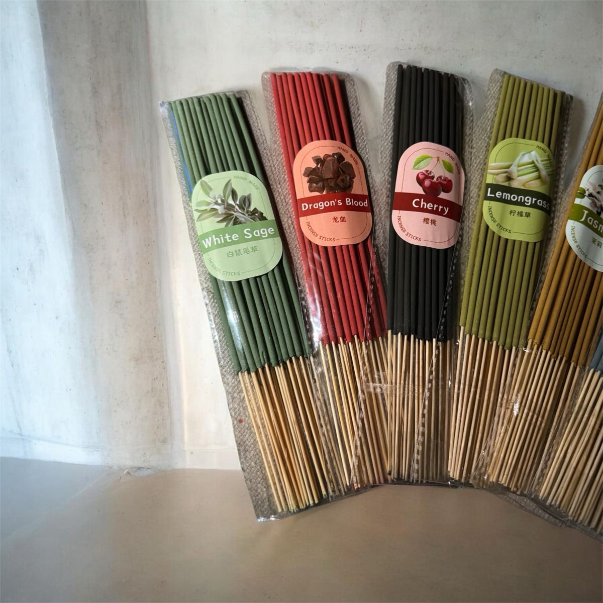 Spray per ambienti: Lot de 6 paquets d’encens – Nuovo e nell'imballaggio originale da Châtel-St-Denis venduto da Montclair_Swiss 3