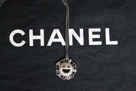 CHANEL Emoji Smiley Halskette, CC Logo, selten und rar!