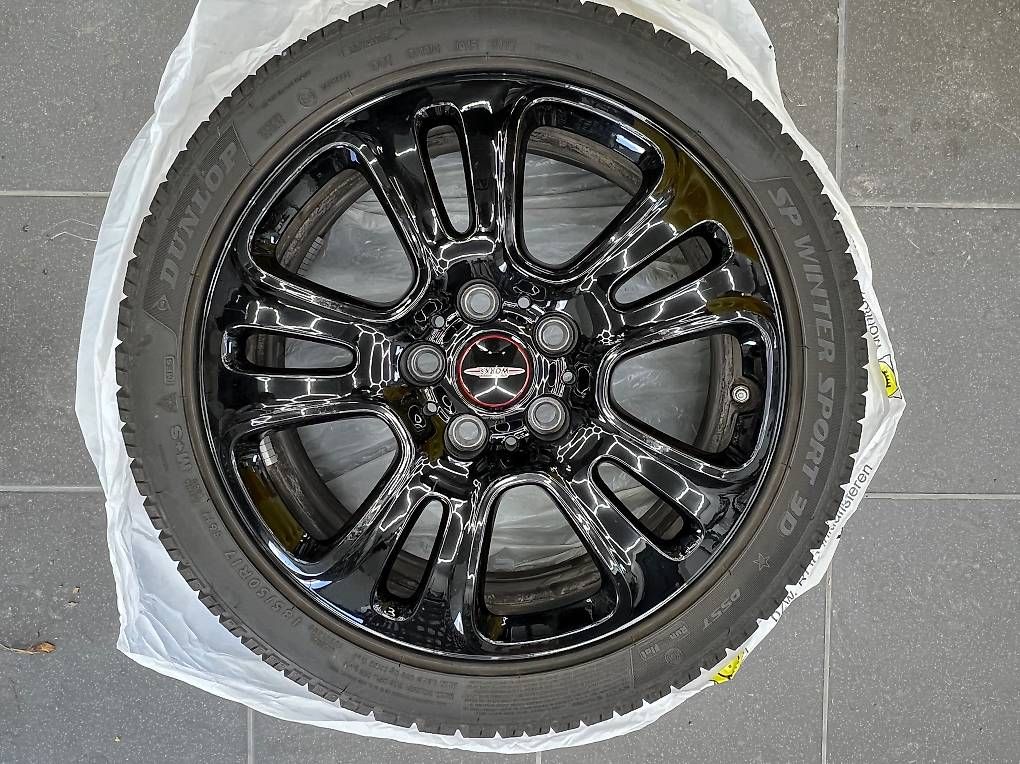 Mini Pneus & Kompletträder: Jantes Alu Mini JCW 17' Double Spoke 510 Jet Black – Gebraucht aus Argnou (Ayent) von crf460