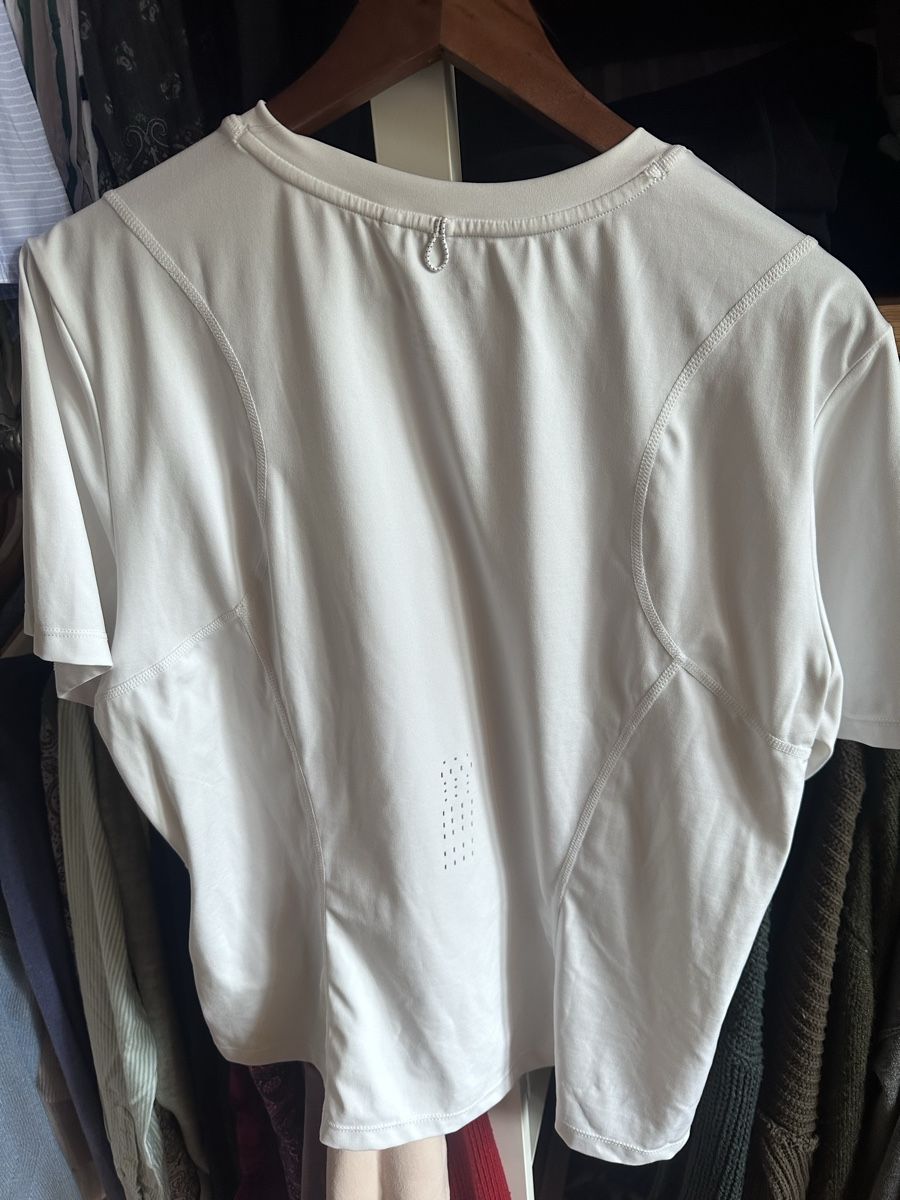 H&M T-shirt: H&M move Sport Tshirt weiss, Gr. XL – Usato da Münsingen venduto da Secondhand89 1