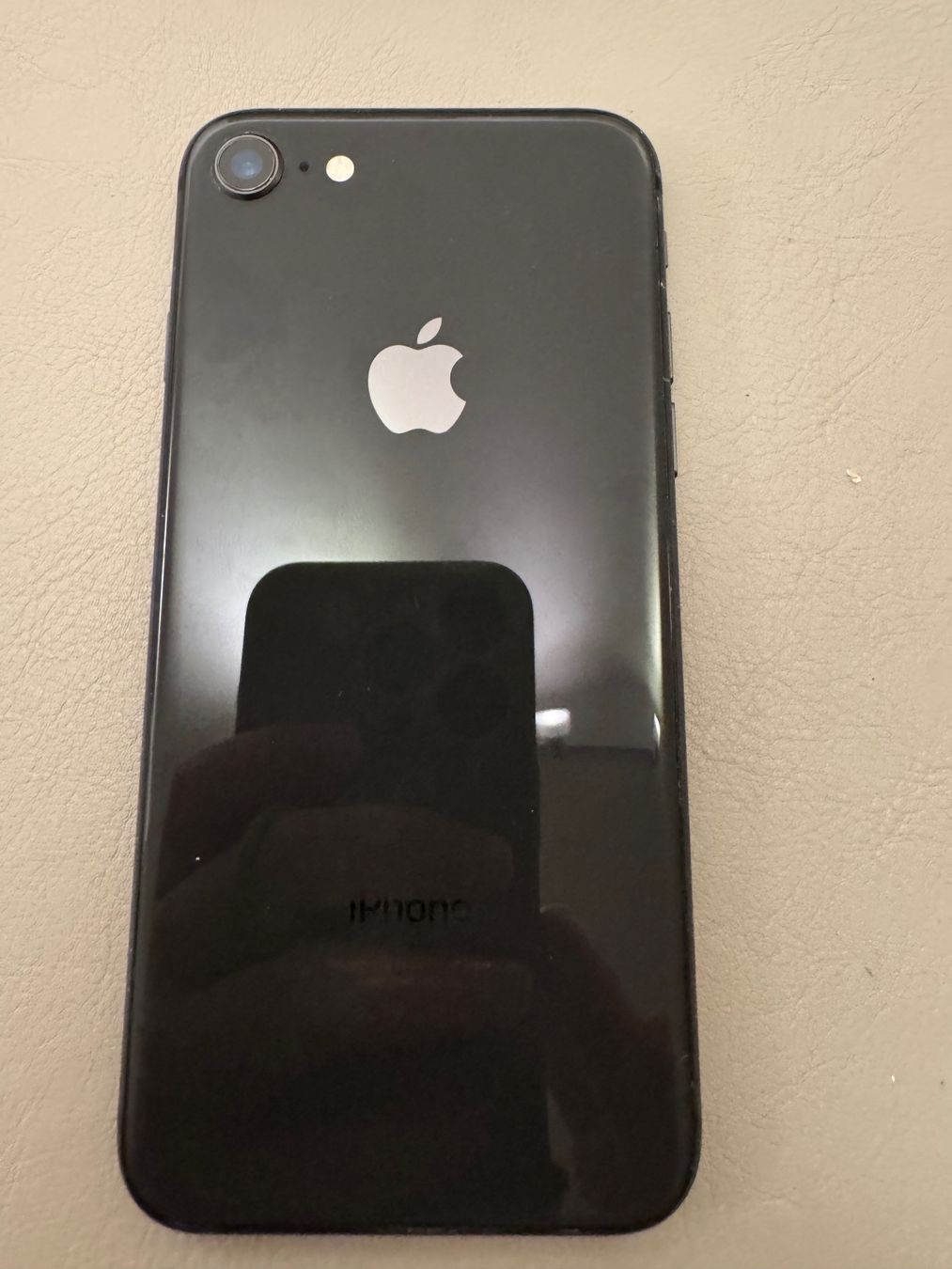 Apple Telefoni cellulari / Smartphones: iPhone 8 – Usato da Adliswil venduto da Busys 4