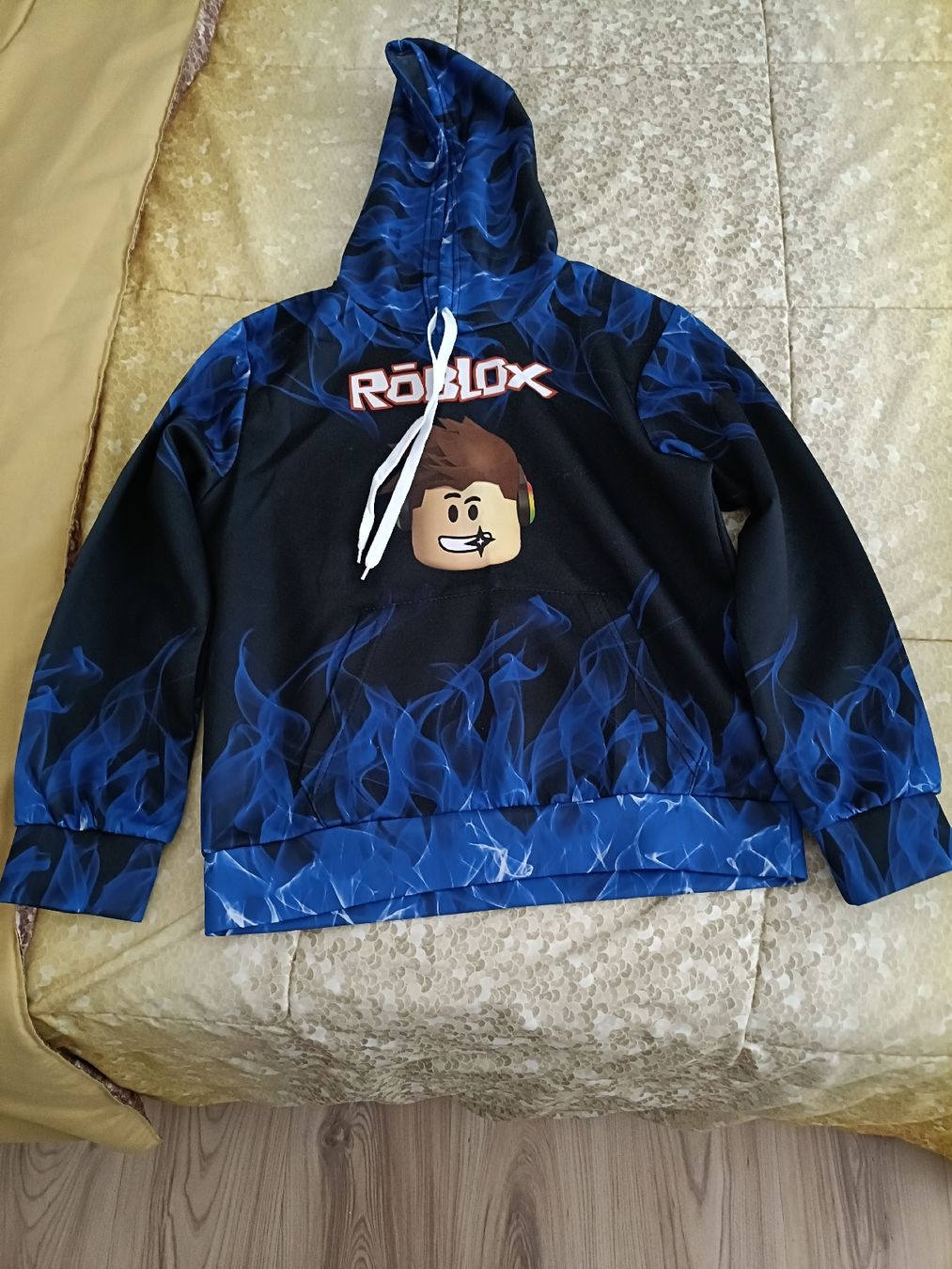 Pulls et sweat-shirts: Pullover Kind Roblox – D'occasion à Domat ems par Marika2213