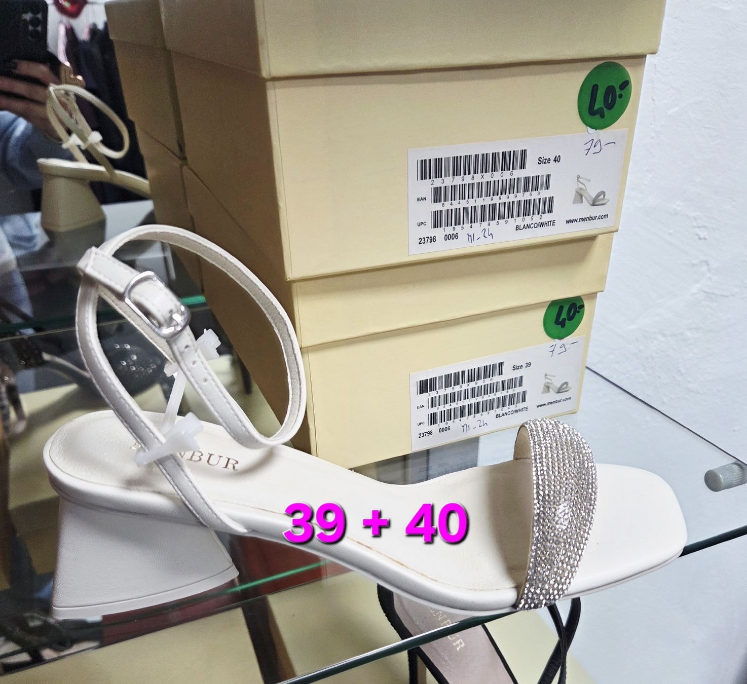Chaussures femmes: ESAURITE – Neuf avec emballage d'origine à Arbedo par mis_d6lr