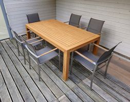 Gartentisch mit 6 Stühle