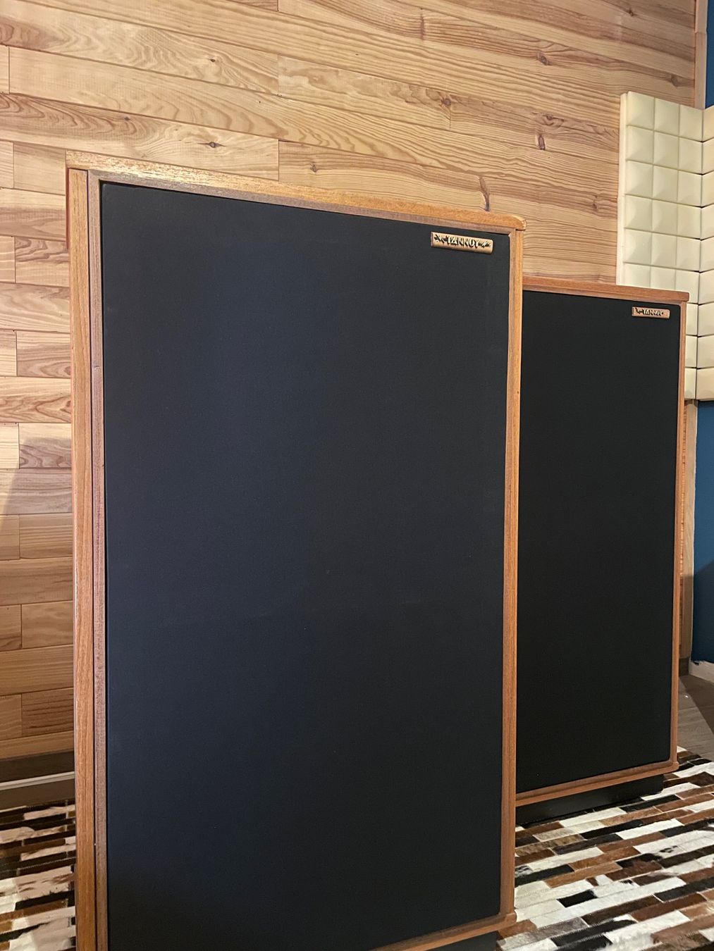 Tannoy Lautsprecher: Tannoy Rectangular York 15" – Gebraucht aus Rolle von Julio681