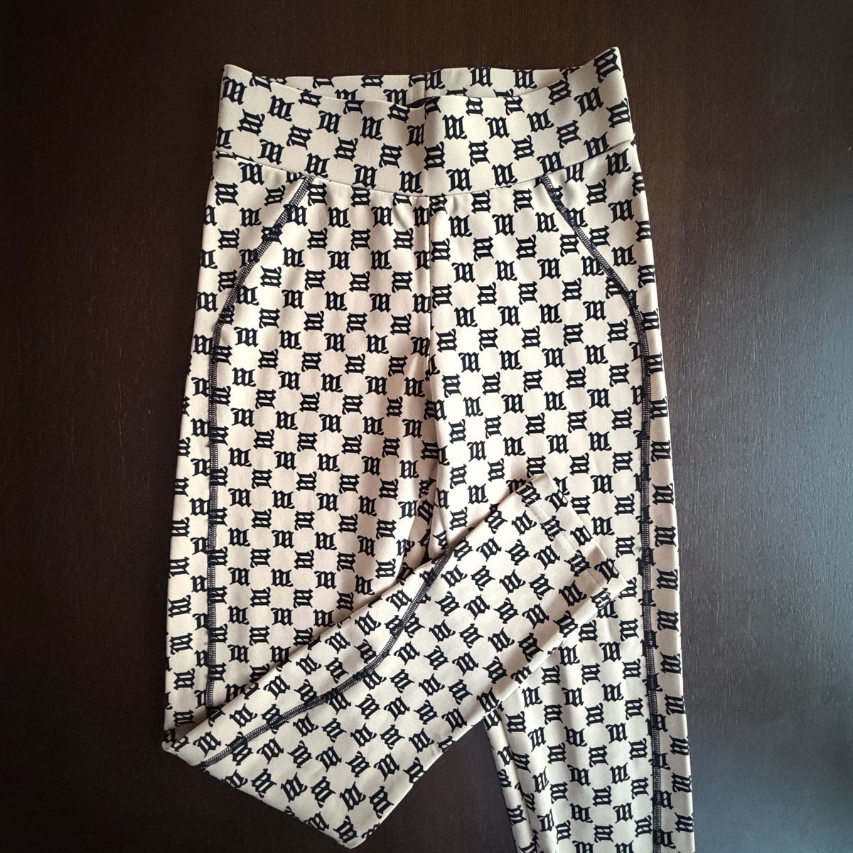 Leggings: MISBHV Leggins XS – Nuovo (secondo la descrizione) da Uetikon am see venduto da seller.2020