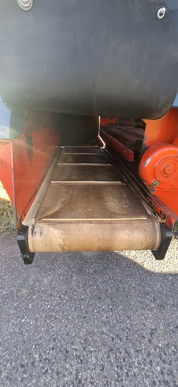 Tutte le macchine: futtermischwagen Futterverteilwagen – Usato da wädenswil venduto da rom_l5r9 6