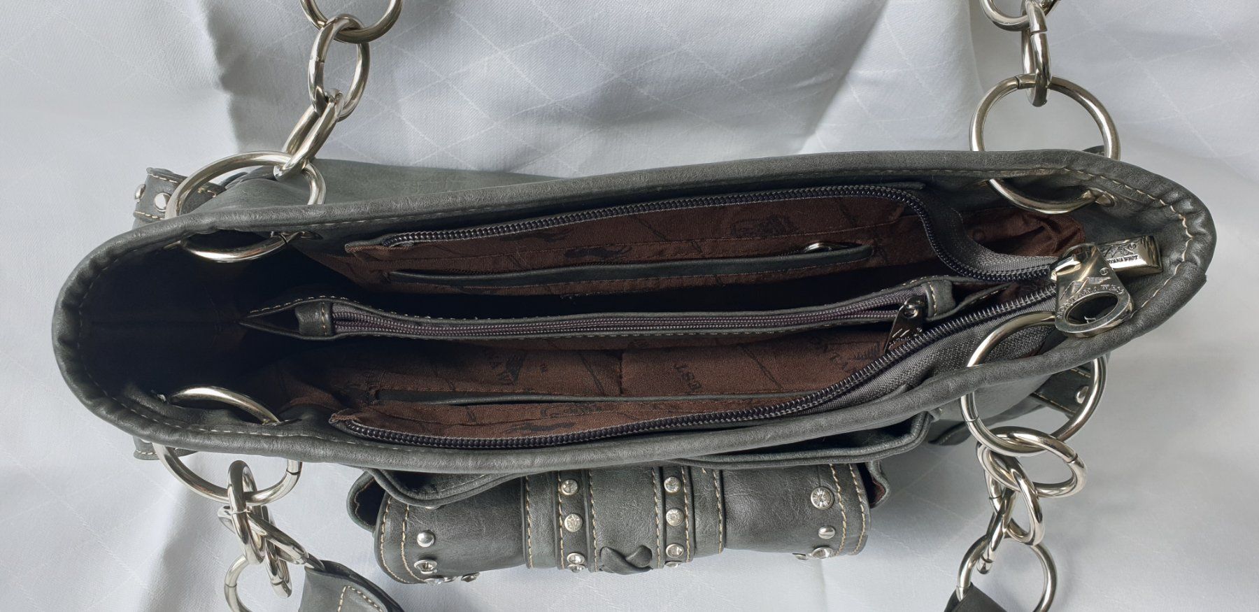 Borse da donna: Sac à main gris clouté style western. – Usato da Pailly venduto da phe_t8j7 2