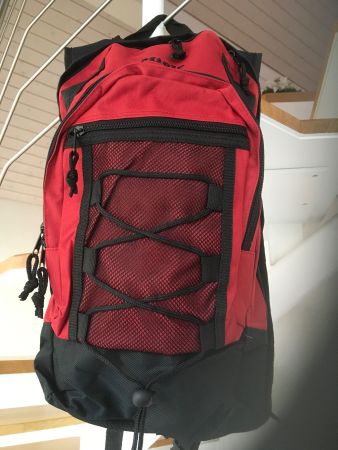 Neuer Rucksack 18-20 L schwarz/rot  *Spezialpreis*