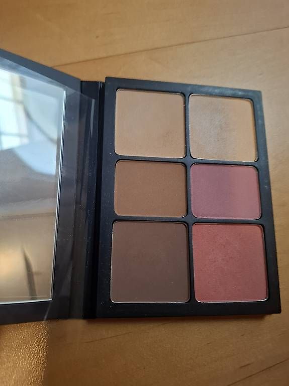 Make-up: Smashbox contour Palette – Gebraucht aus Hochdorf von gal_w9hk