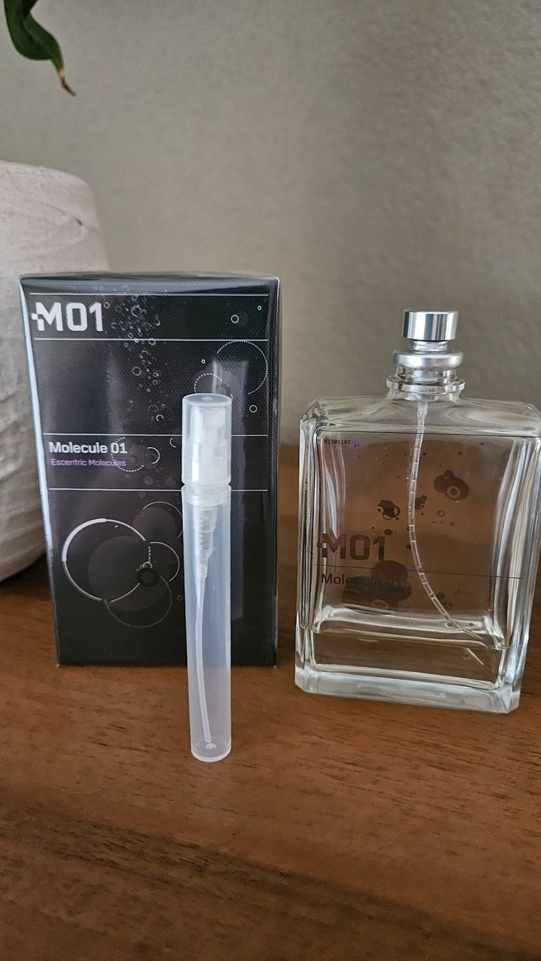 Parfums & Eau de Toilette: Escentric Molecule 01, 5 ml – Neuf (Voir description) à Goldach par Stellla3