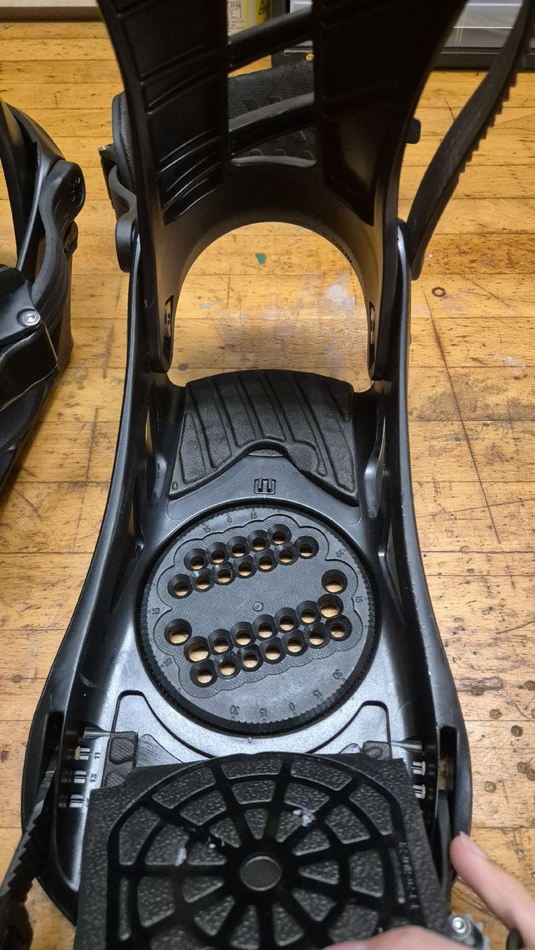 Attacchi: Snowboard Bindung K2 Sonic  – Usato da Bönigen venduto da liv_8fpx 1