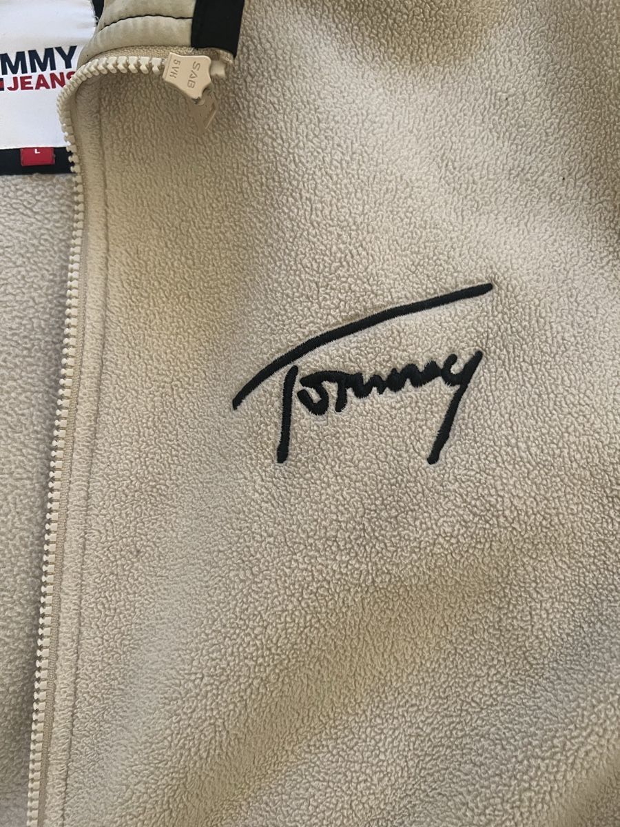Tommy Hilfiger Jacken: Tommy hilfiger teddy jacke – Gebraucht aus Erstfeld von sve_8nsr 1