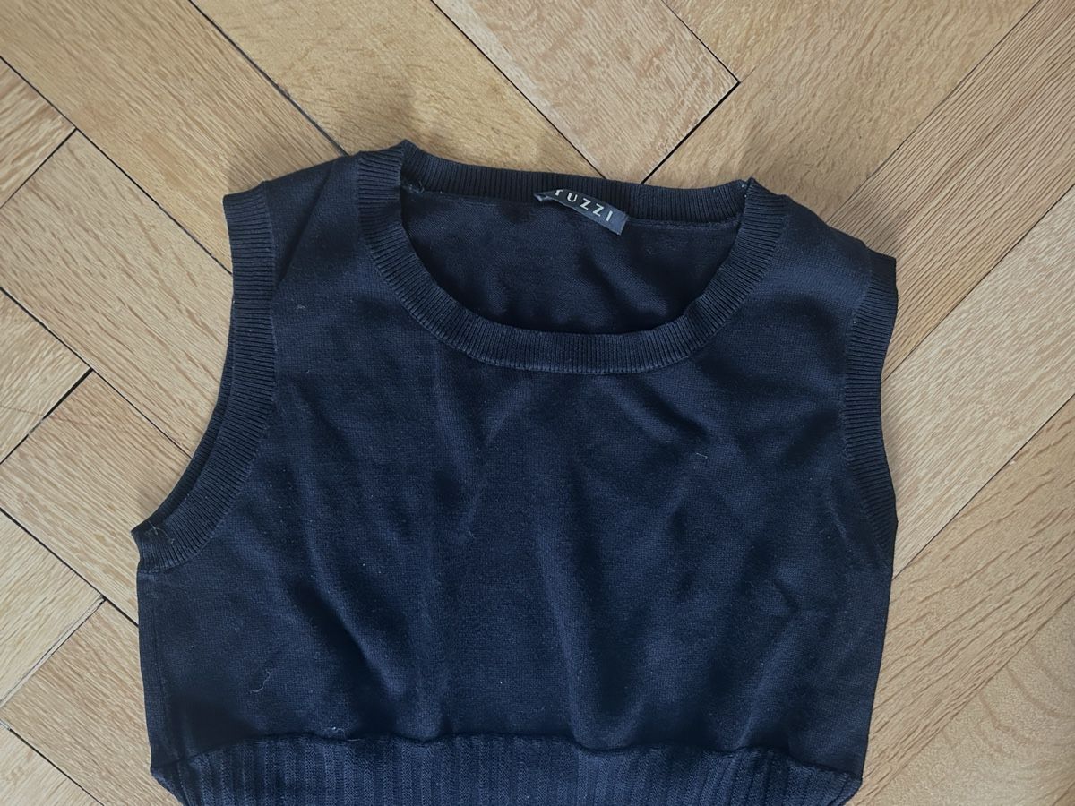 Kleider: Jolie petite robe noire, taille extensible – Gebraucht aus Neuchâtel von Yaya2020 3
