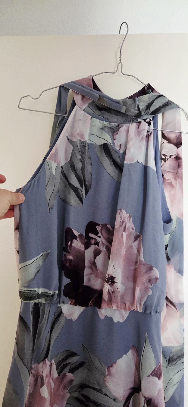 Robes: Swing Cocktailleid Grösse 34 – D'occasion à Hellbühl par Veci02 4