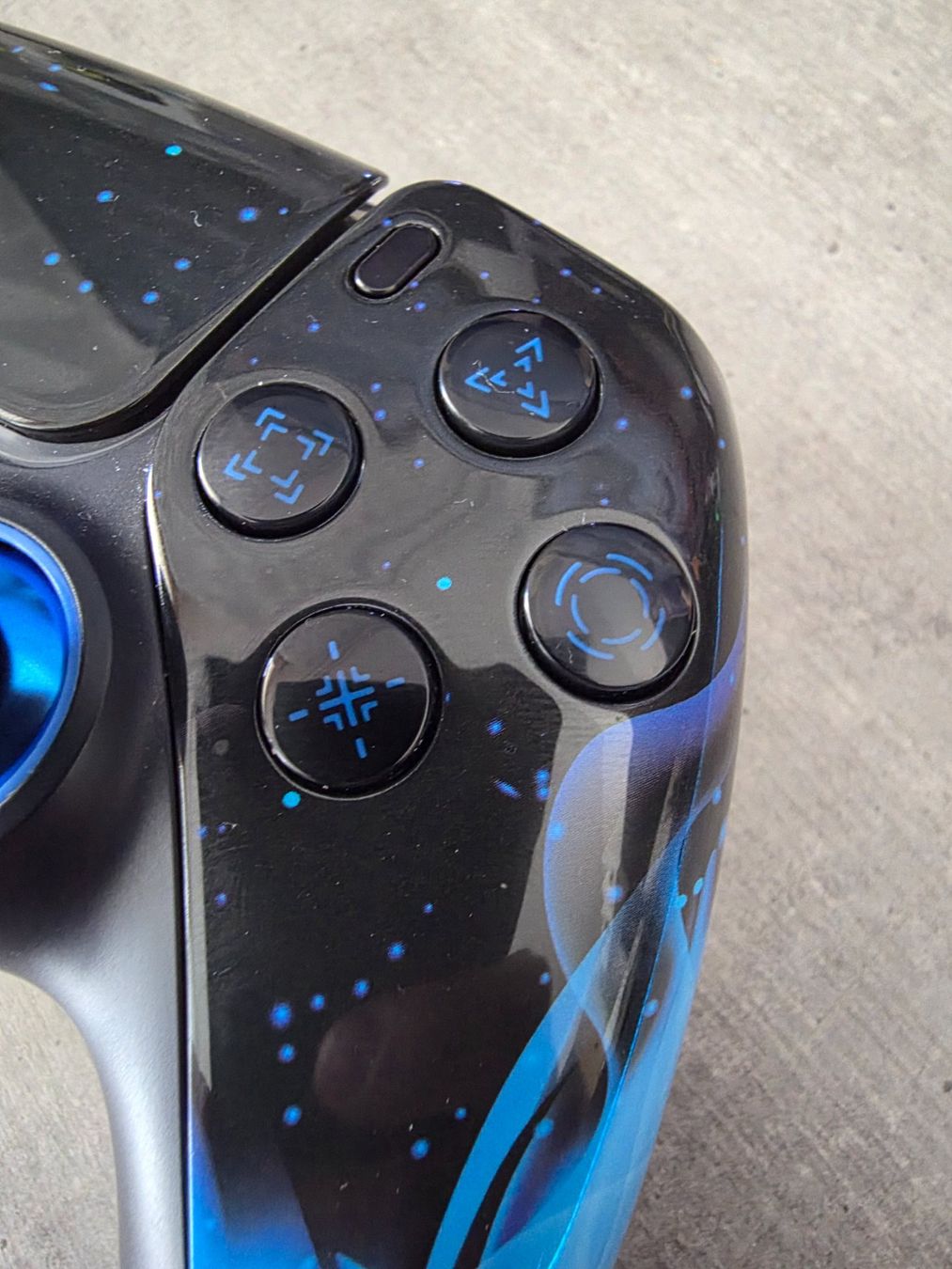Sony Controller: PS5 Controller "Blue Fire" Design - Top! – Nuovo (secondo la descrizione) da Sargans venduto da ver_ncy5 2