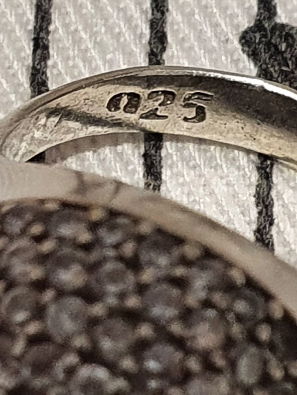 Ringe: Entourage Pavé Designer Ring,  Silber 925 in Kugelform 😍 – Gebraucht aus Wohlen AG von palmsprings 7
