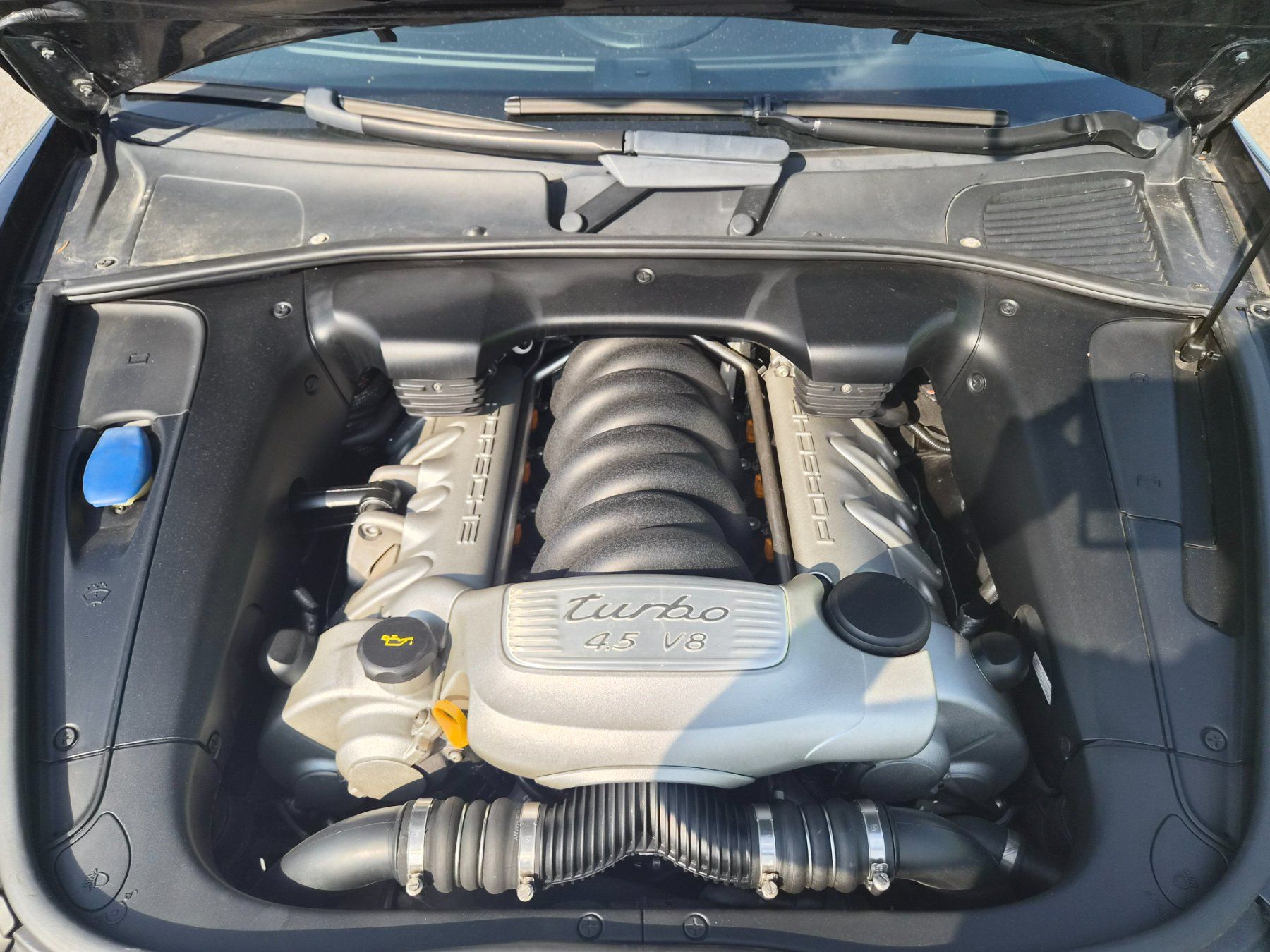 Porsche Automobili: Porsche Cayenne Turbo – Usato da Montreux venduto da PremerlServices 8