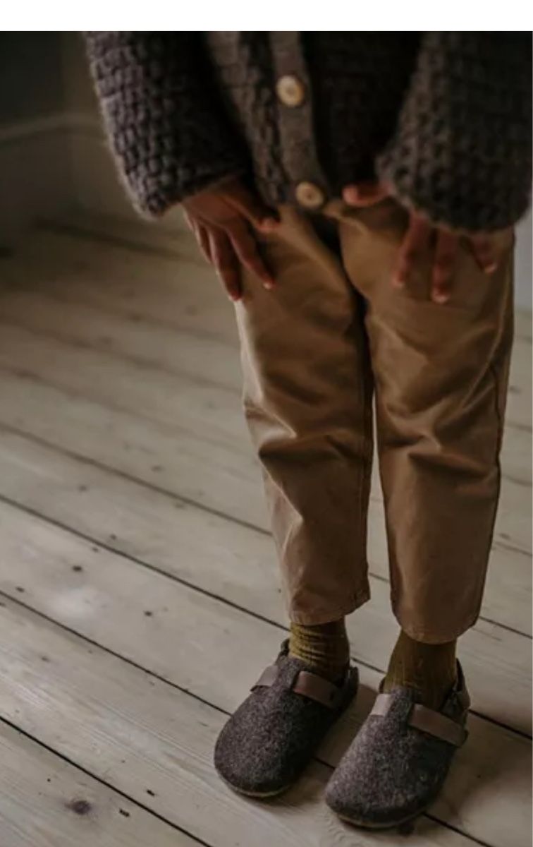 Scarpe per ragazzi: The simple folk Clogs aus Wolle – Usato da Erlenbach ZH venduto da Arti83 1