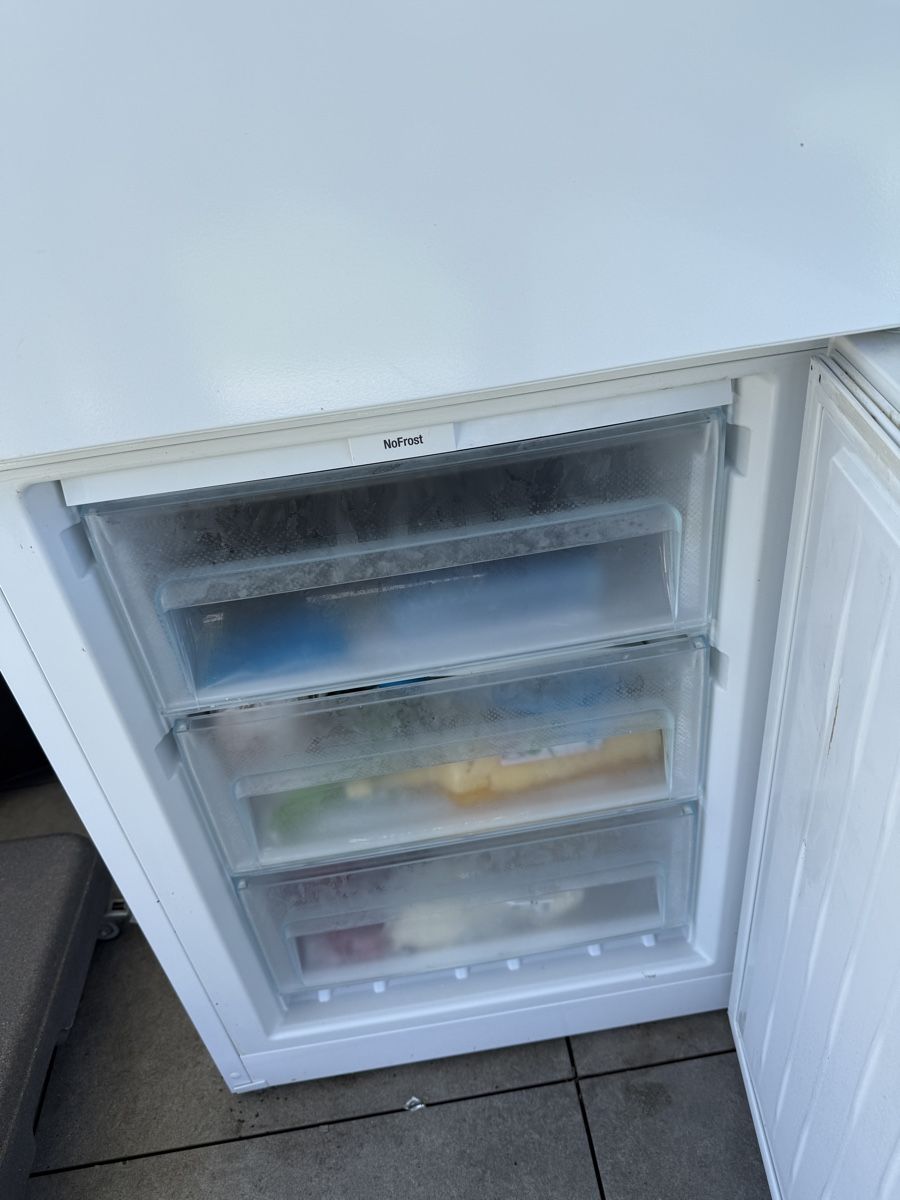 Liebherr Kühlschrank: Frigo Liebherr – Defekt aus Epalinges von ber_c8hk 2