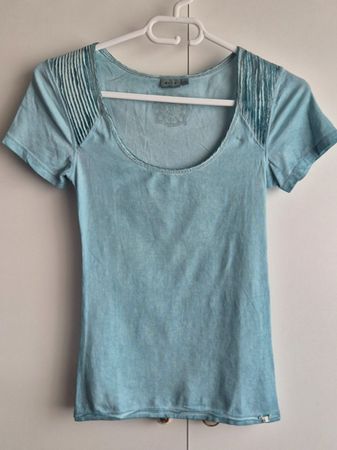 NILE atelier   💙    shirt hellblau    💙   Grösse XS