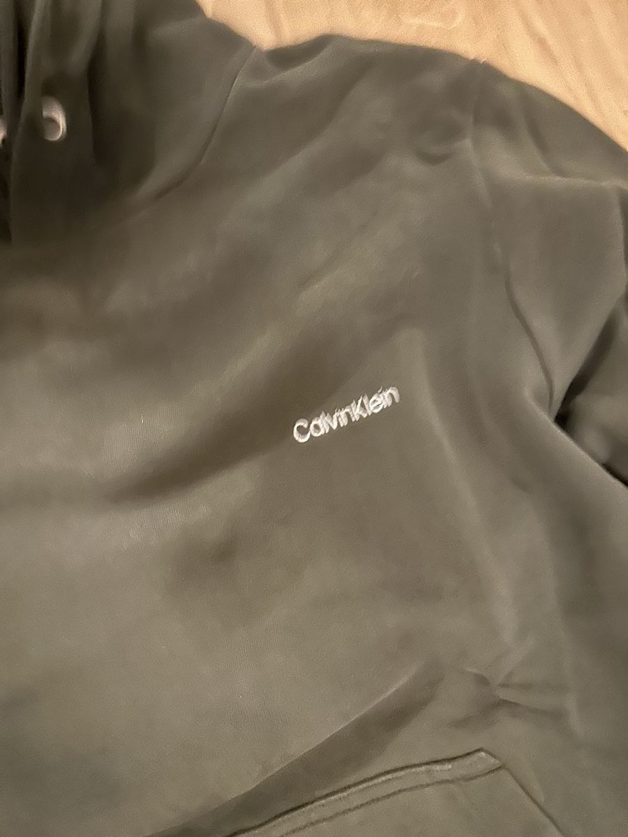 Calvin Klein Maglioni & Felpe: Sweat à capuche Calvin Klein vert olive taille M – Nuovo (secondo la descrizione) da Lausanne venduto da van_l9k7 1