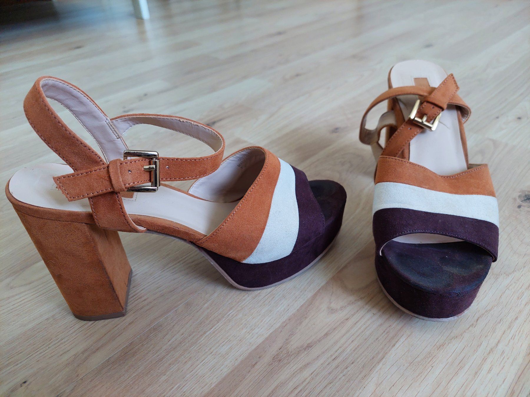 Scarpe da donna: BRAUNE SANDALEN GR. 38 – Usato da Münchenstein venduto da Strupfi 2