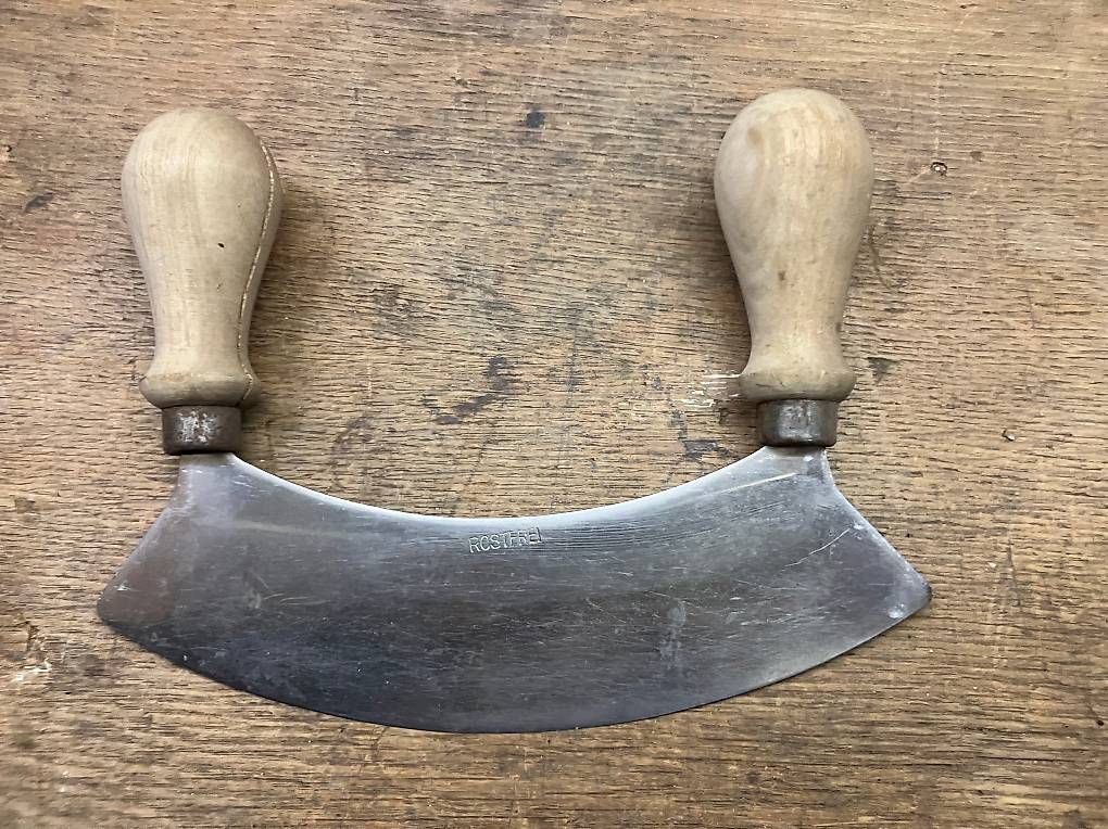 Posate: Wiegemesser ANTIK Holz Käse Messer  – Usato da Beringen venduto da Amadeo8 1