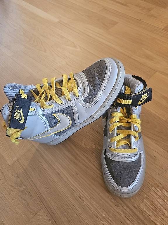 Scarpe da uomo: Nike Vandal High Silber & Gelb – Usato da Zug venduto da pat_6l8c 1