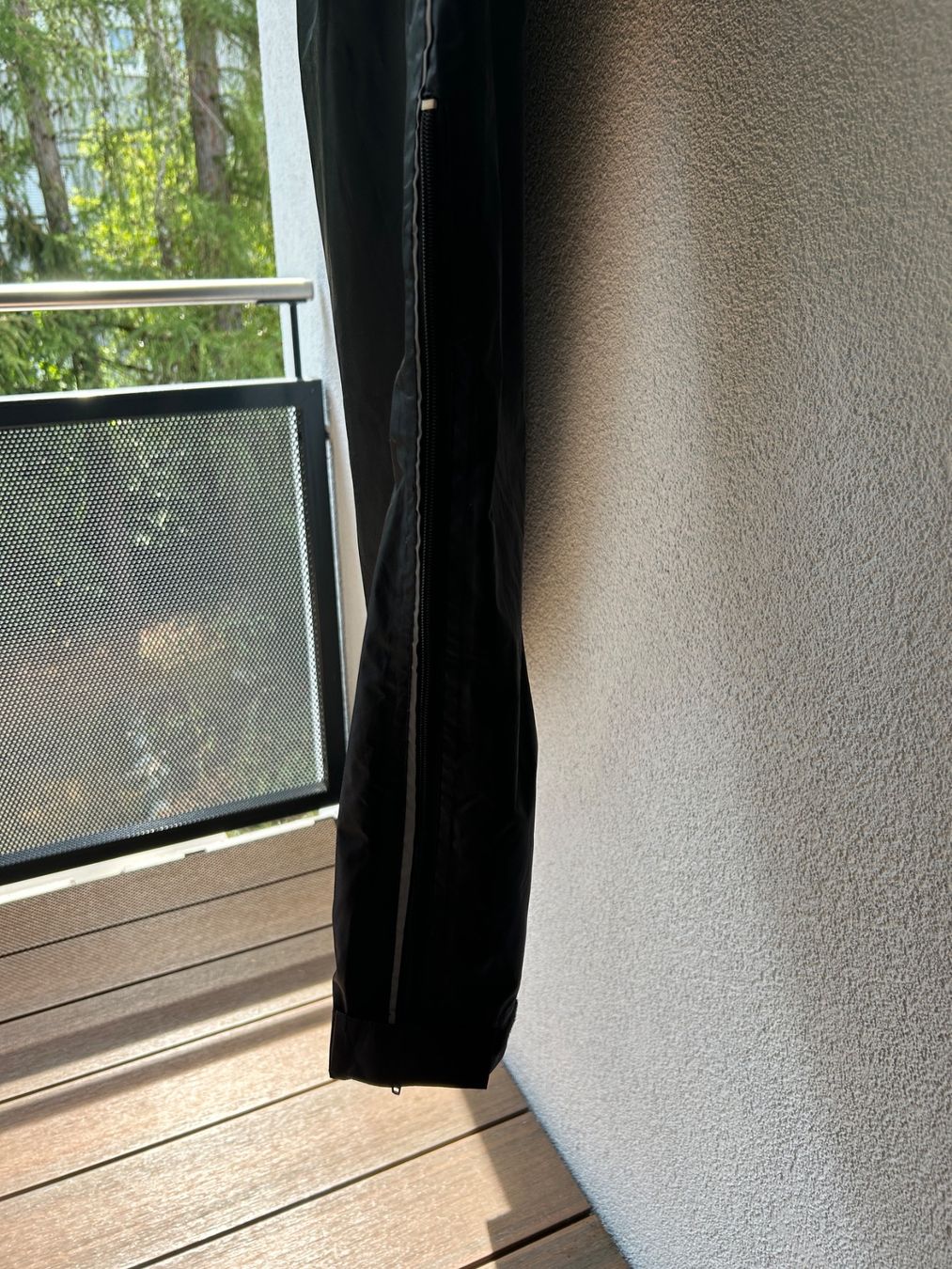 Pantalons: Motorrad Regenüberhose – D'occasion à Arlesheim par lpi_bq82 3