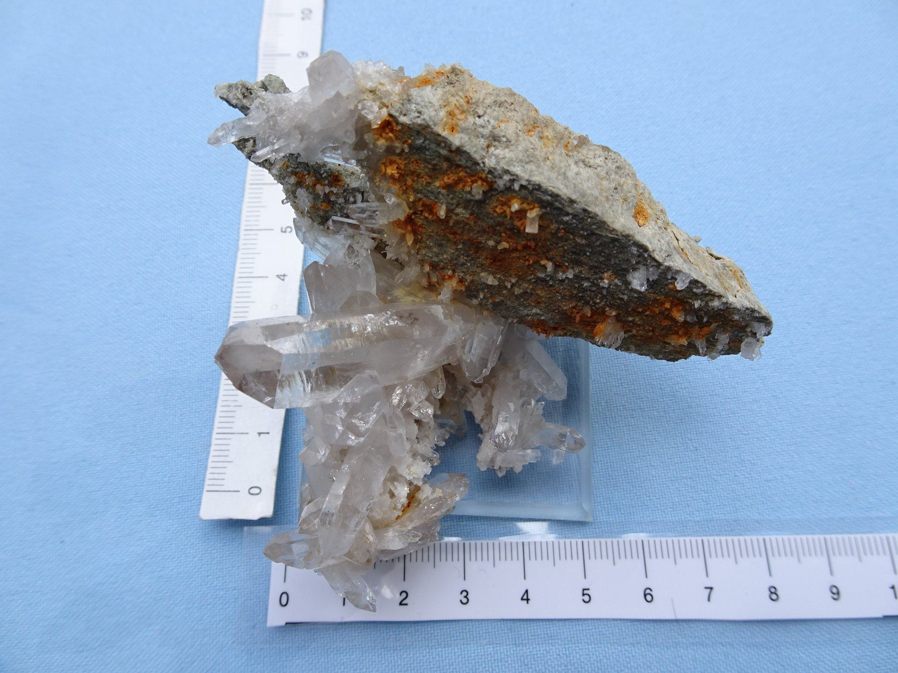 Minerali & Pietre curative: Quarzstufe Obersaxen  Val Gronda – Nuovo (secondo la descrizione) da martina venduto da Tignuppa