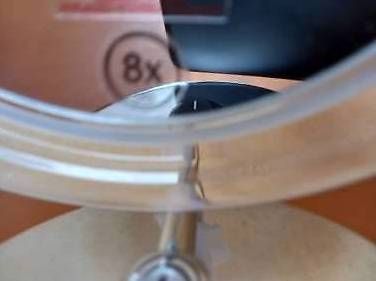 Spiegel: Miroir grossissant 8x sur pied avec éclairage LED – Gebraucht aus Granges VS von bon_wws6 3