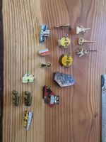 Diverse pins abzugeben