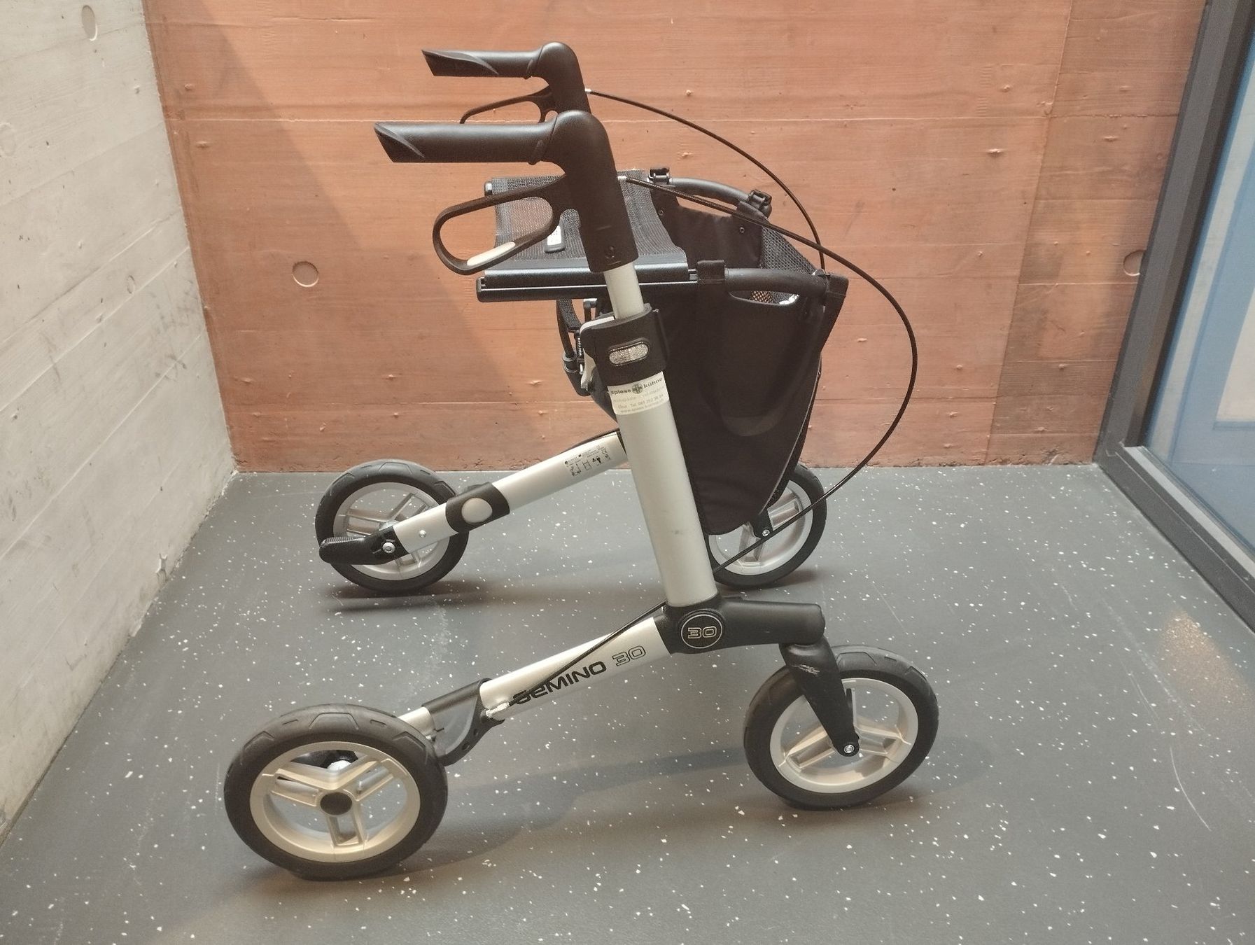 Ausili per la deambulazione: GEMINO 30 Rollator – Usato da Schübelbach venduto da Restwert_Schubelbach 3