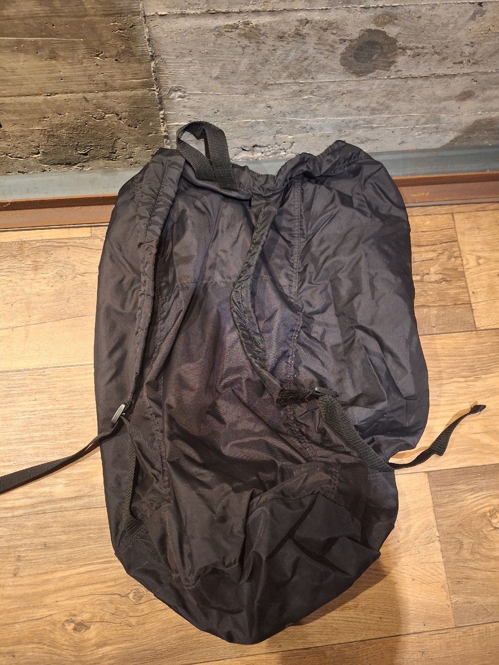 Mute per immersioni: BARE Tauchanzug Tasche – Usato da Ipsach venduto da nik_6hkj 2
