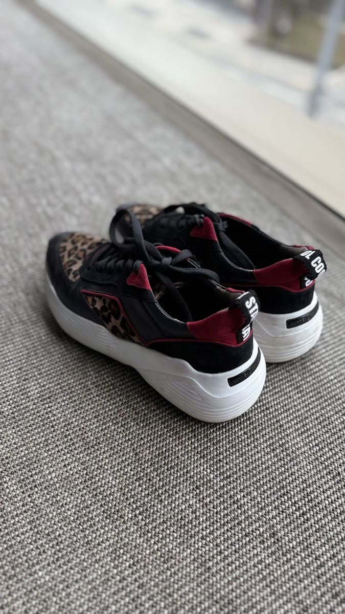 Kennel + Schmenger Scarpe da donna: Sneaker Von Kennel & Schmenger,|Gr 36| – Usato da Kilchberg ZH venduto da nad_6dwp 2