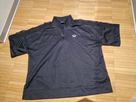 Adidas T-shirt