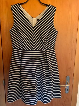 Sommerkleid der Marke Jake*s /42
