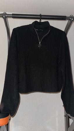Schwarzer Strickpullover mit Zipper Schwarz