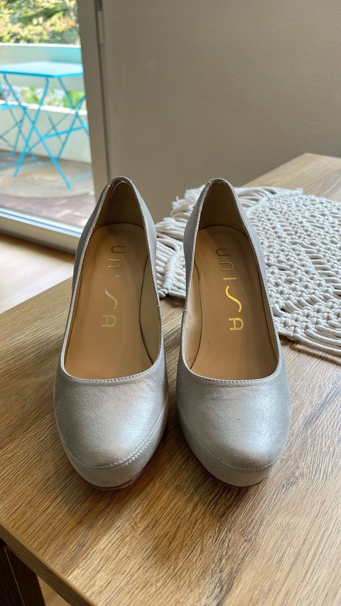 Unisa Damenschuhe: Unisa Pumps, Silber, Grösse 36 – Gebraucht aus Chur von cel_sqj2