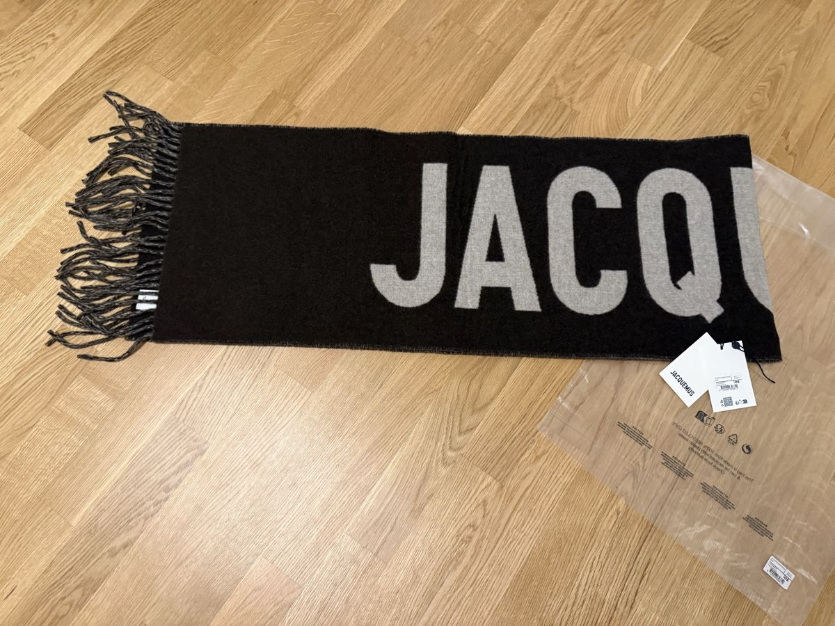Foulards, Tücher & Schals: JACQUEMUS Schal mit Fransen – Neu (gemäss Beschreibung) aus Niederlenz von Florida_ 1
