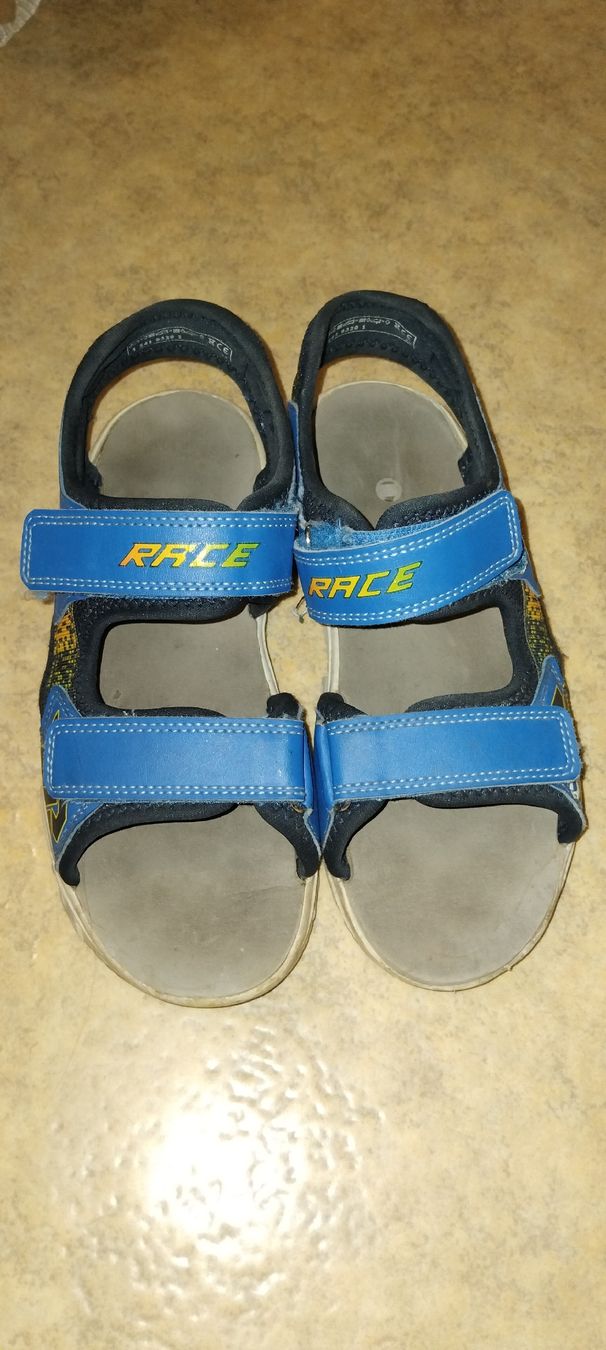 Dosenbach Chaussures garçon: Sandalen – D'occasion à Betschwanden par mel_yrp5