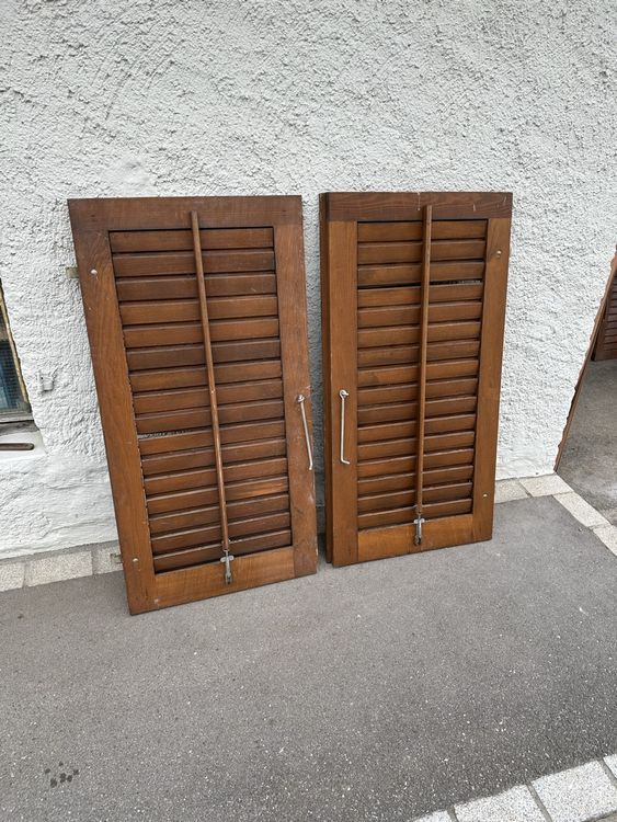 Alte Fensterladen Zu Verschenken