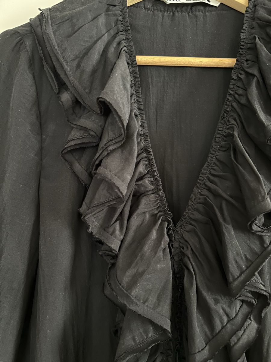 Zara Camicette: schwarze Bluse Rüschen Zara Grösse L – Usato da Aarau venduto da maili99 2