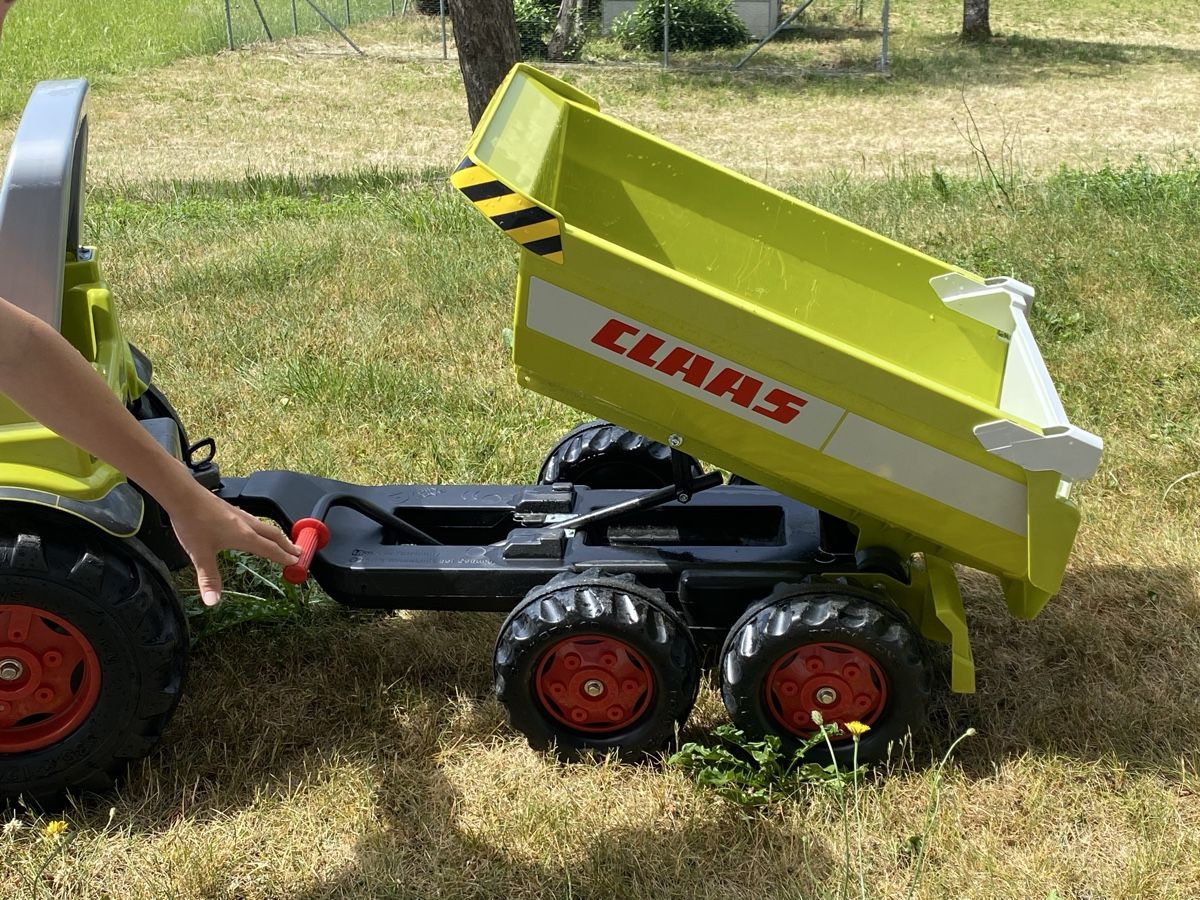 Veicoli per bambini: Trettraktor Claas mit Anhänger – Usato da Sigriswil venduto da kahos10 4