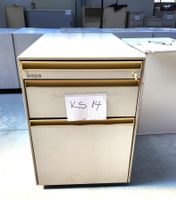Büro-Korpus abschliessbar